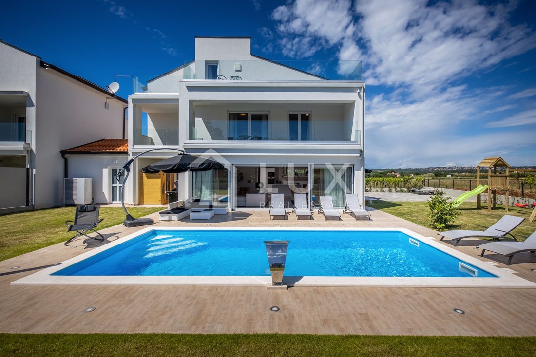 House in Porec, Istria County, Croatia 2 - 13537489