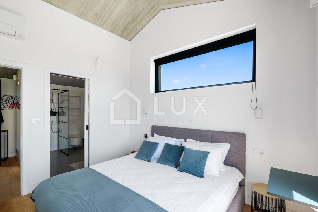 House in Svetvincenat, Istria County, Croatia 4 - 13537596