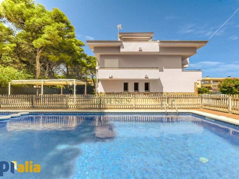 Frontline Villa In Masos De Pals In Pals, Catalonia, Spain For Sale