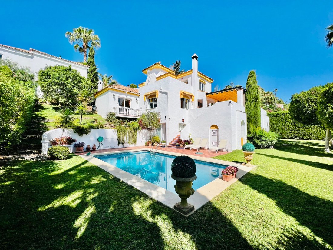 Villa in Marbella, Andalusia, Spain 1 - 13542131
