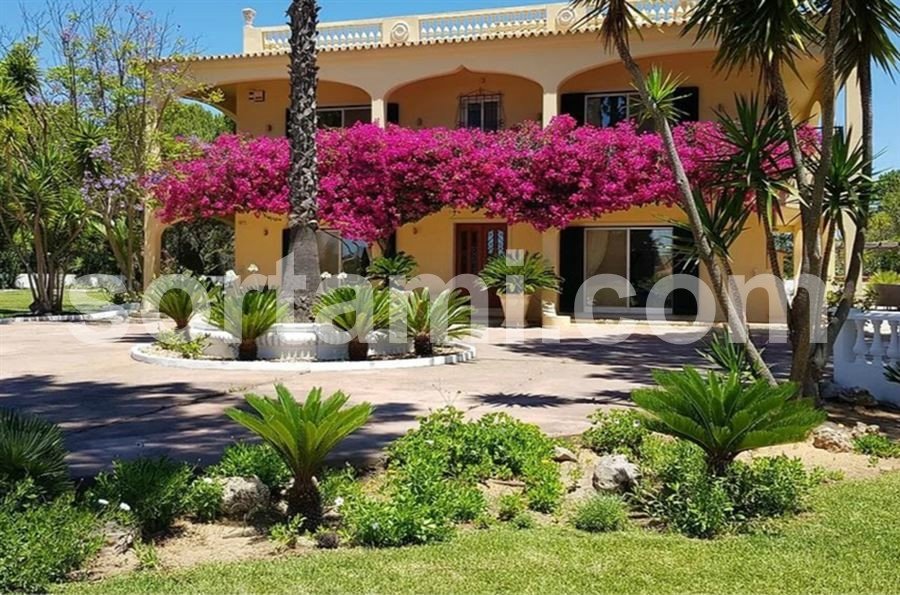 House in Vilamoura, Quarteira, Algarve 1 - 12563528