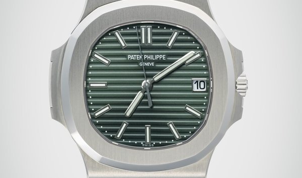 PATEK PHILIPPE, NAUTILUS - Patek Philippe NAUTILUS 5711/1A-014 (13541921)