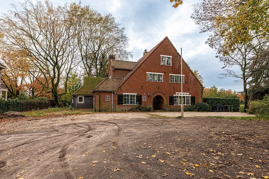 "Villa Hertenkamp” An Authentic Residence In Laren, North Holland