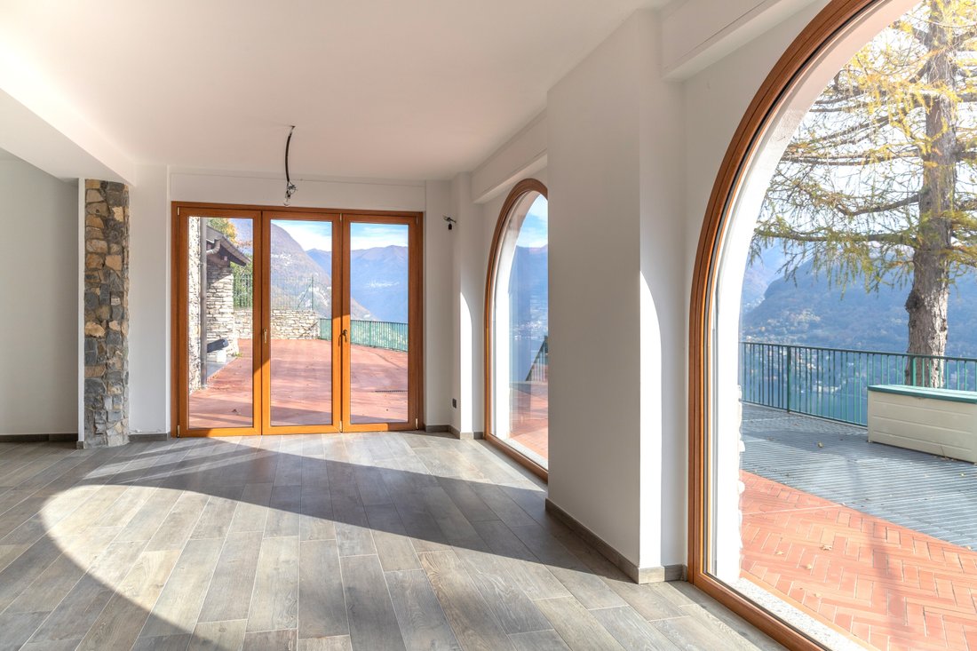 Villa In Cernobbio With Fabulous Lake View