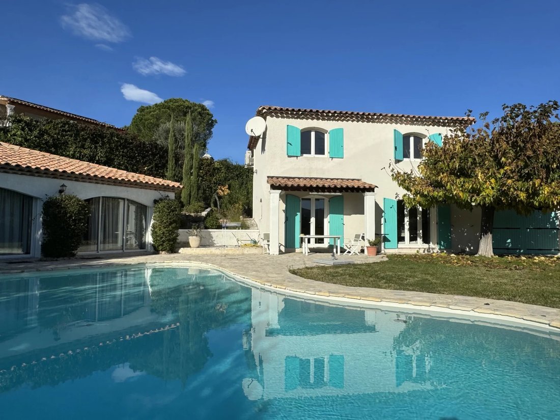 Sole Agent! In Les Adrets De L'estérel, Provence Alpes Côte D'azur