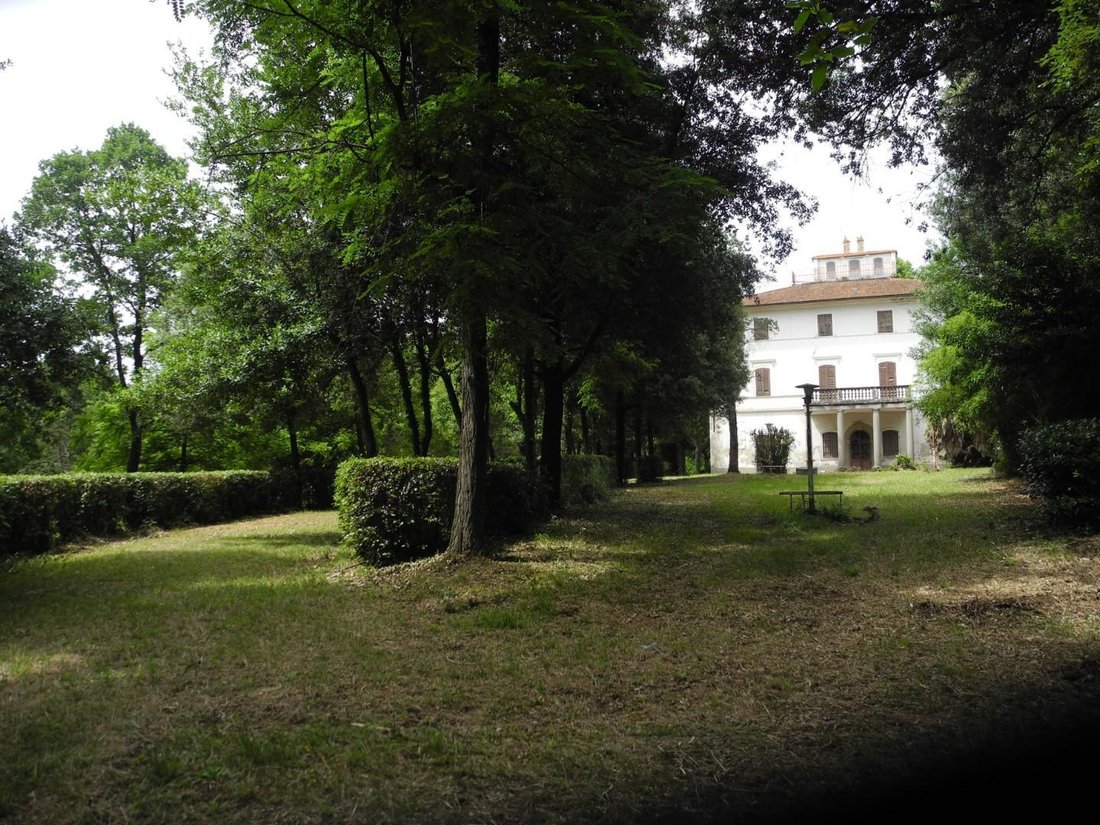 Villa in Center, Pontedera, Tuscany 1 - 13550440