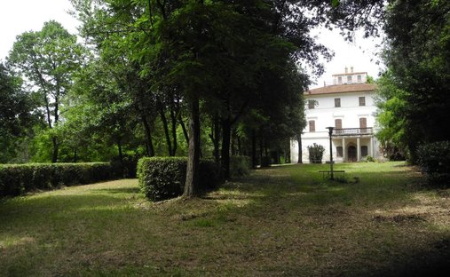 Villa in Center, Pontedera, Tuscany 1