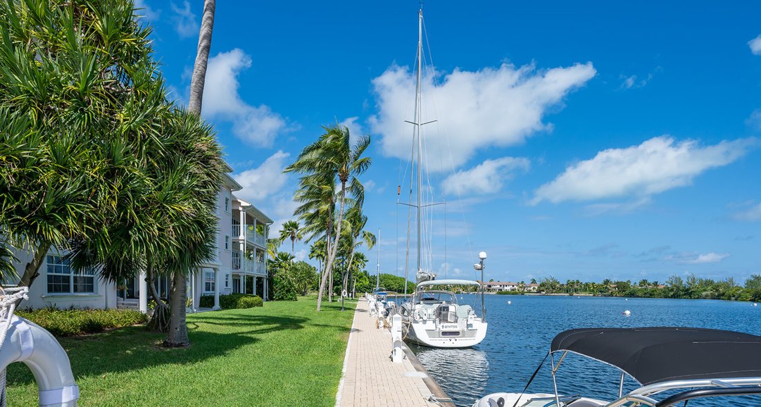 Dual Aspect Waterfront Condo At Waterways In West Bay, West Bay, Cayman Islands For Sale (13546343)