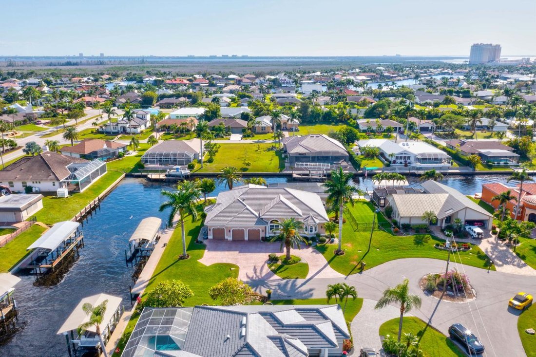 House in Cape Coral, Florida, United States 4 - 13546313