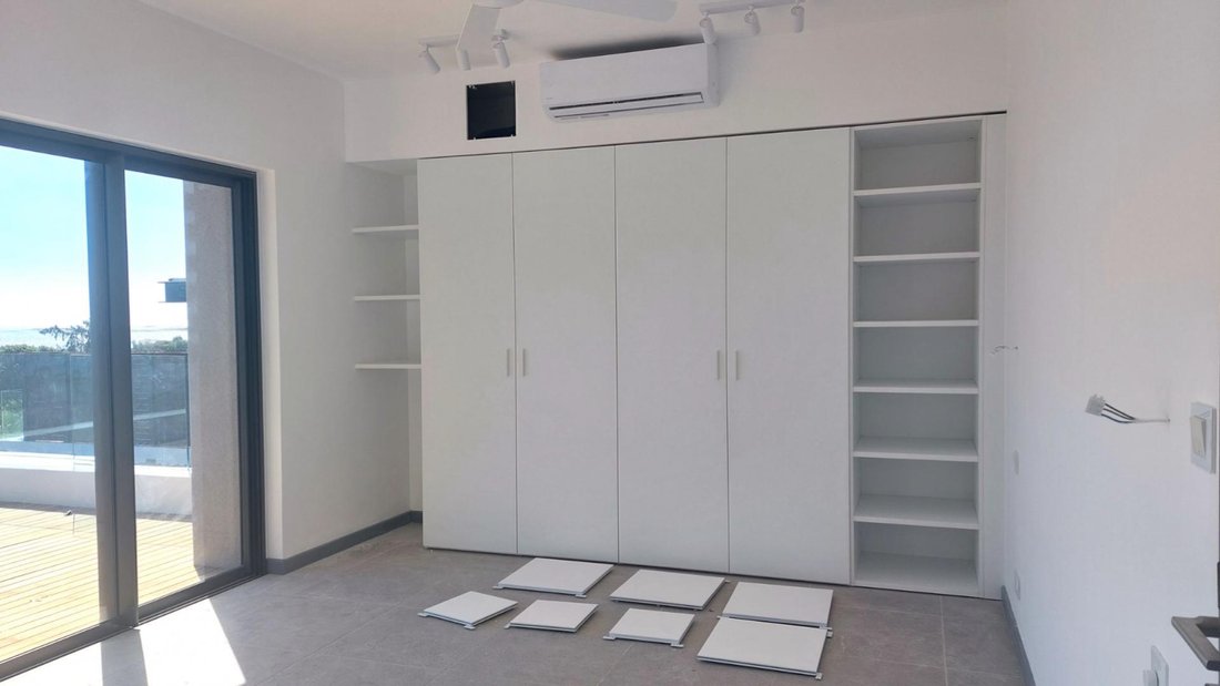 Pds Seafront Penthouse For Sale , St Antoine In Mauritius For Sale