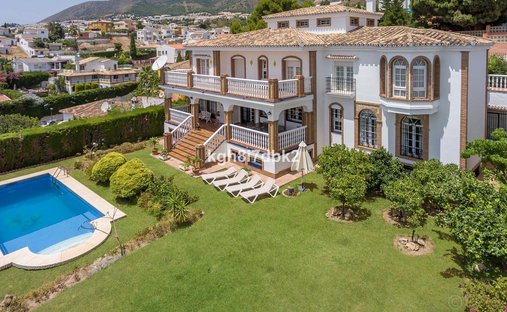 Villa in Benalmadena, Andalusia, Spain 1