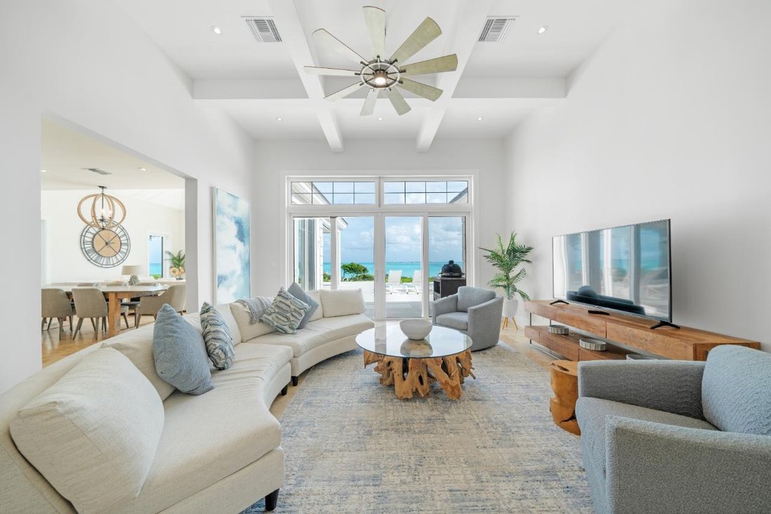 Exuma Beach Front Home In Town, Exuma, The Bahamas For Sale