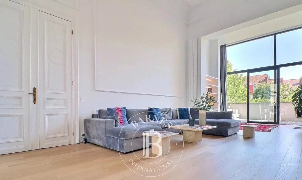 Toison D’or 3 Bedroom Apartment + Terrace + In Elsene, Brussels