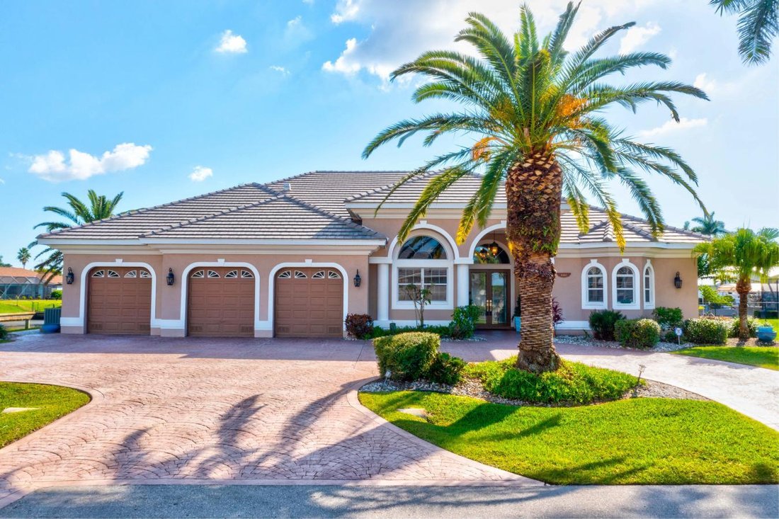 House in Cape Coral, Florida, United States 1 - 13546313