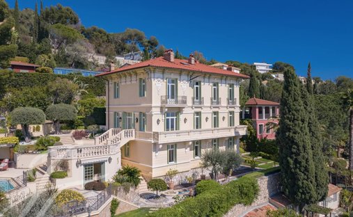 Villa in Roquebrune-Cap-Martin, Provence-Alpes-Côte d'Azur, France 1