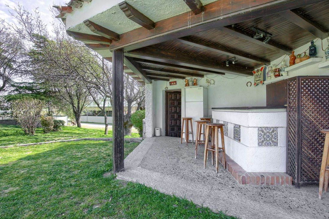 House in San Lorenzo de El Escorial, Community of Madrid, Spain 3 - 13548495