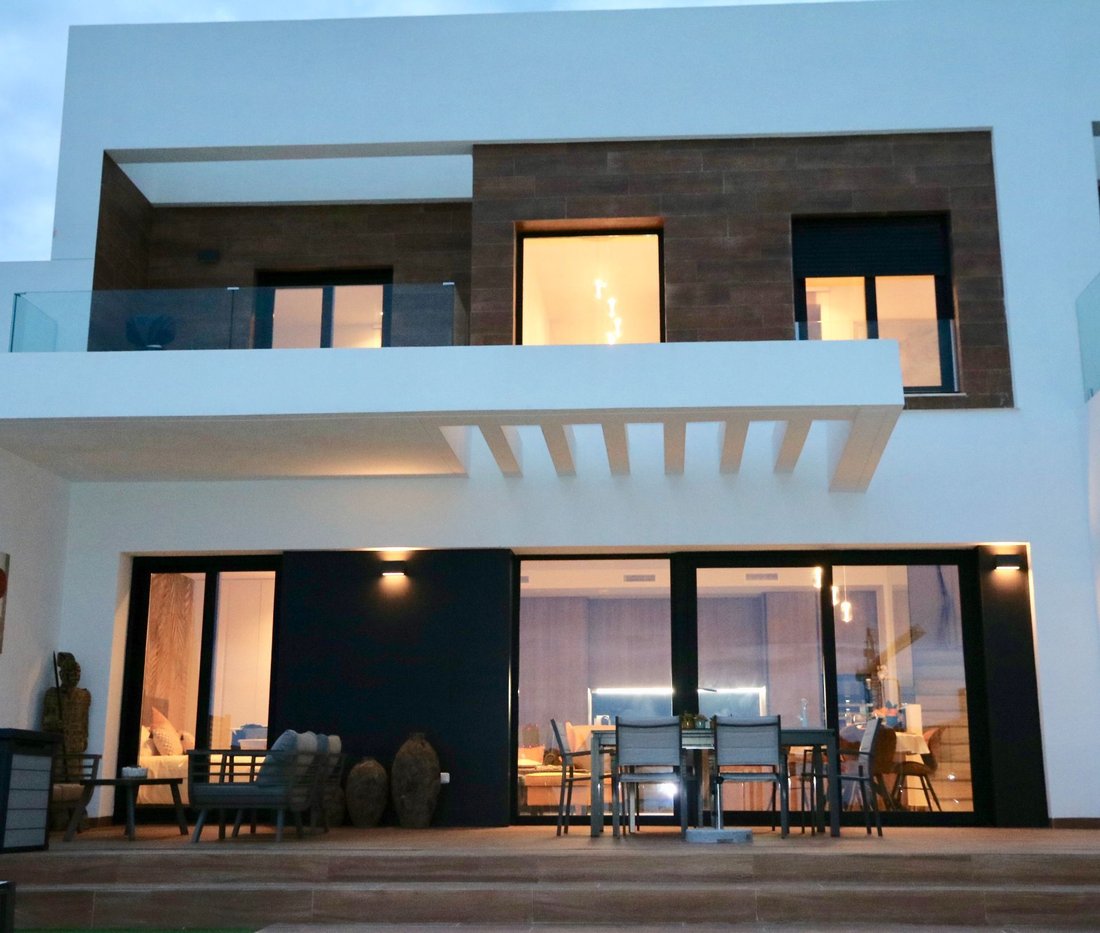 Chalet in Finestrat, Valencian Community, Spain 2 - 13546074