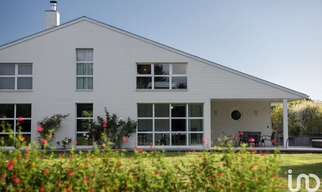 Vente Maison/Villa 15 Pièces In Pénestin, Brittany, France For Sale