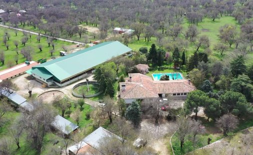 House in San Lorenzo de El Escorial, Community of Madrid, Spain 1