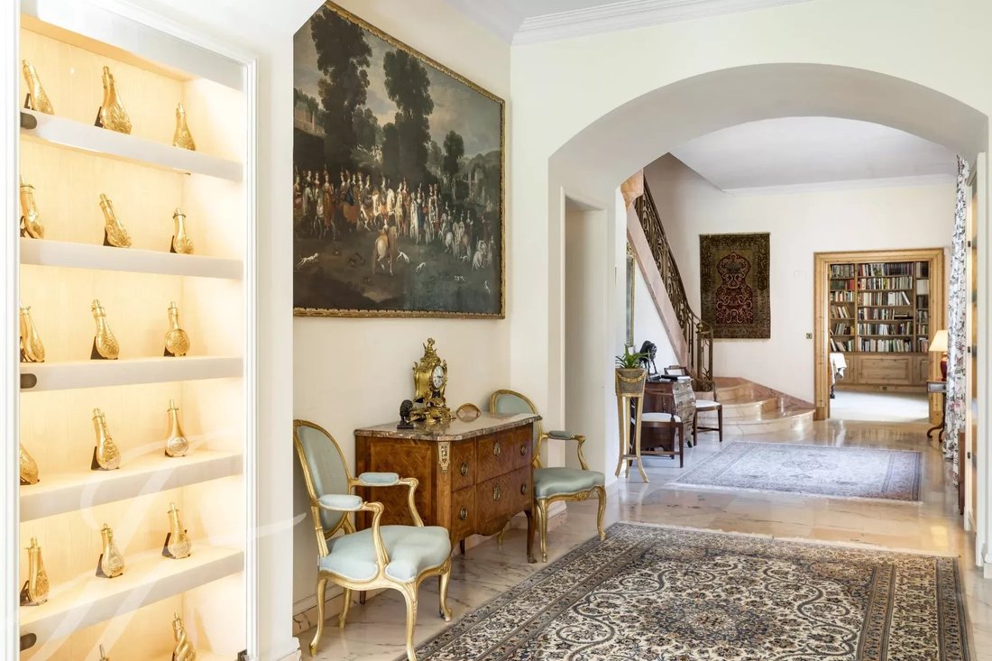 Magnificent Mansion On The Golf Of Lausanne In Lausanne, Vaud