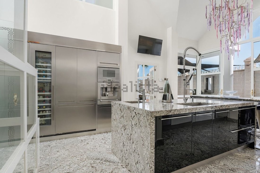 Villa in Nueva Andalucia, Marbella, Spain 5 - 13552623