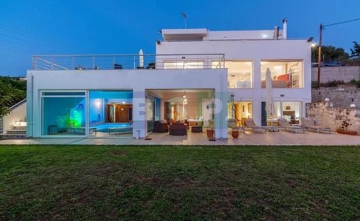 Villa à 3rd Community of Heraklion - Western, Heraklion, Grèce 1