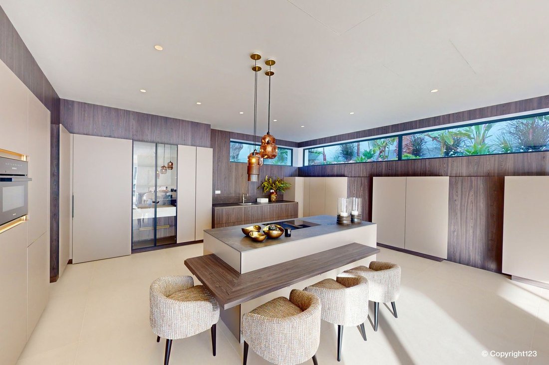 El Rosario Houses / Villa In Marbella, Andalusia, Spain For Sale (13554115)