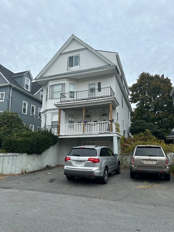 6 Bedrooms Triplex In Lawrence, Ma, United States For Sale (13554531)