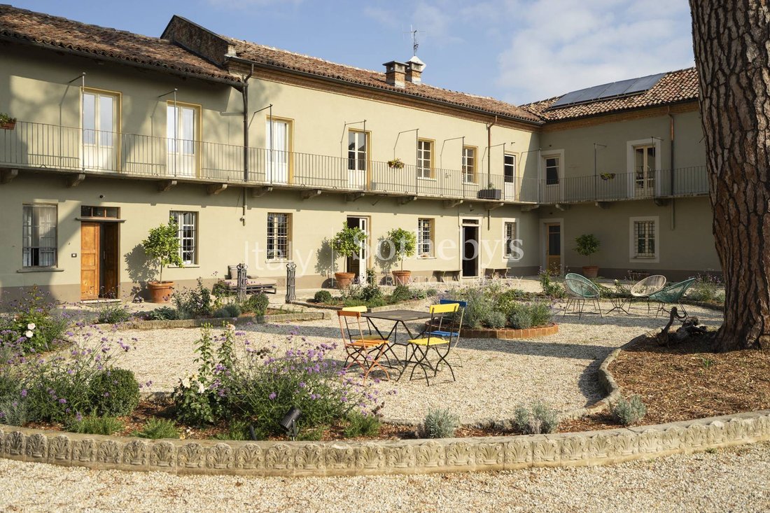 House in Santo Stefano Belbo, Piedmont, Italy 3 - 13554599