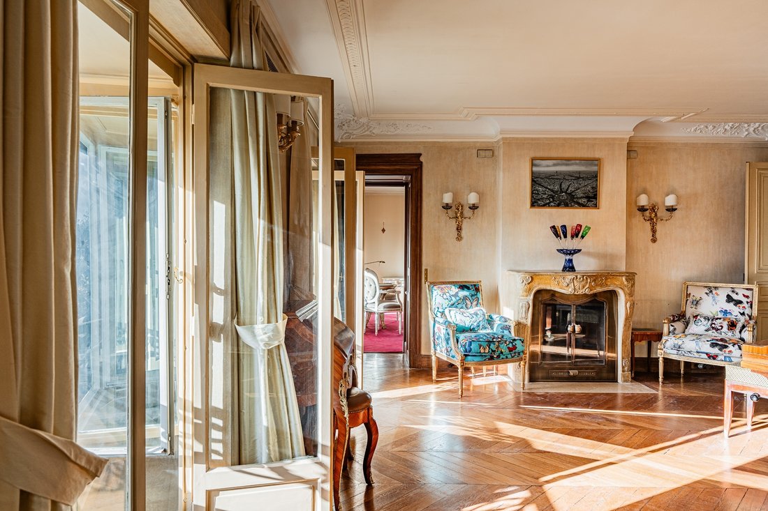 Apartment in Cambronne-Garibaldi, Paris 15e Arrondissement, Paris 2 - 13554552