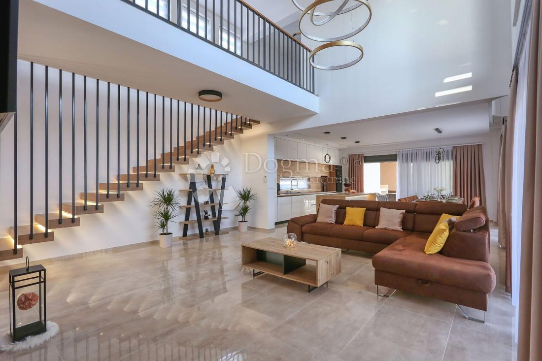 House Zaton, Nin, 267,28m2 In Nin, Zadar County, Croatia For Sale (13553212)