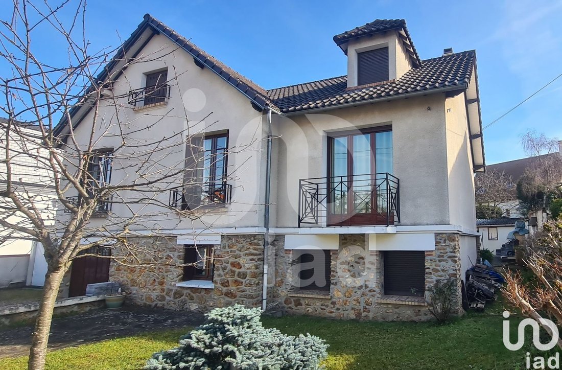 Vente Maison/Villa 7 Pièces In Gournay Sur Marne, île De France, France