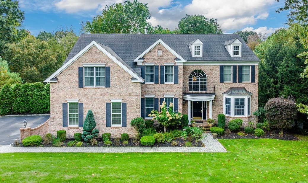 Stately Home In Prestigious Somers Chase In 10589, New York, United