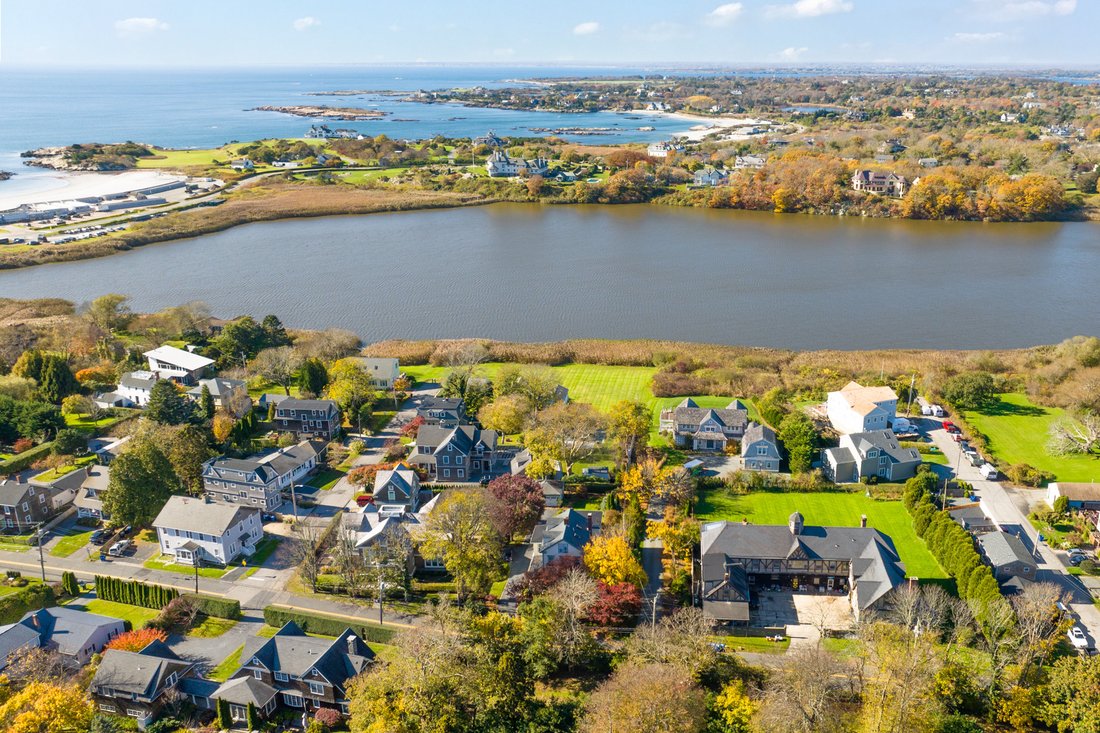 173 Coggeshall Avenue, Newport, Ri, In Newport, Rhode Island, United