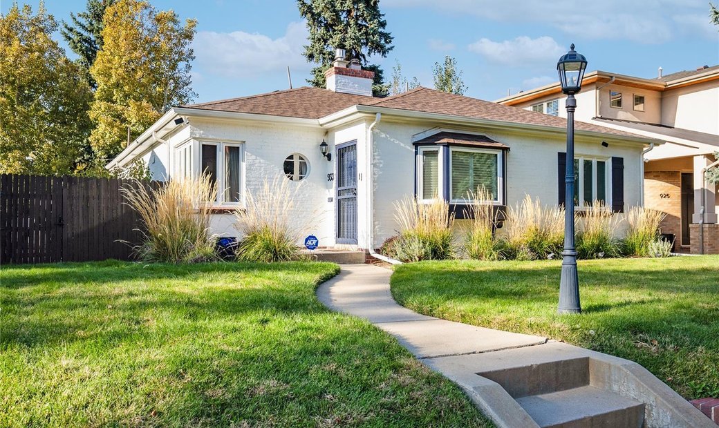 Home In Coveted Bonnie Brae In Denver, Colorado, United