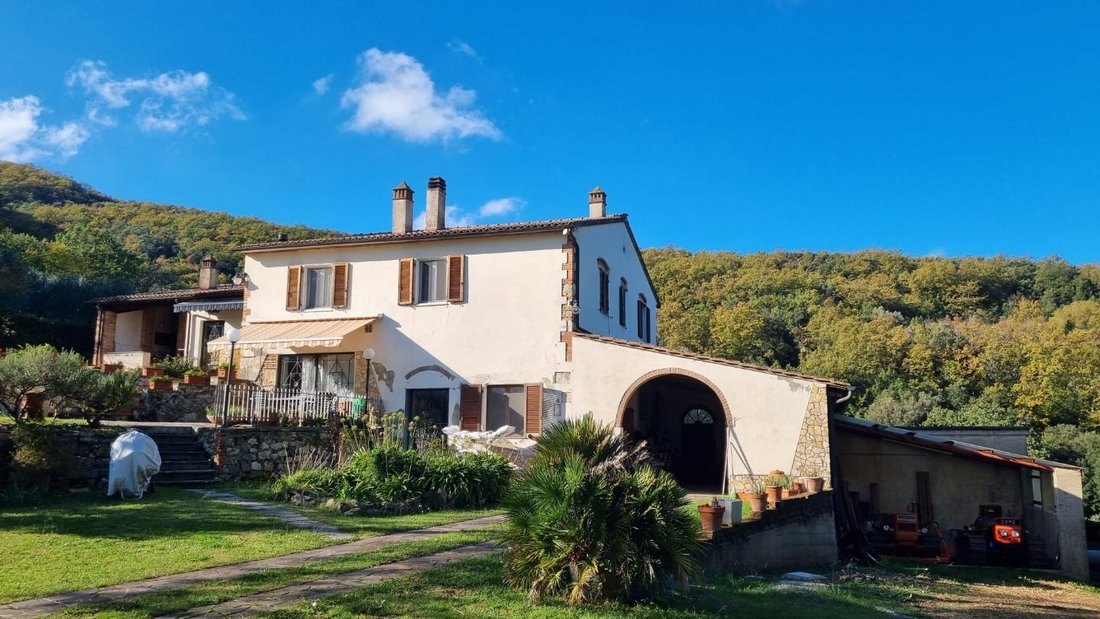 Country House in Colognole, Collesalvetti, Tuscany 1 - 13556857