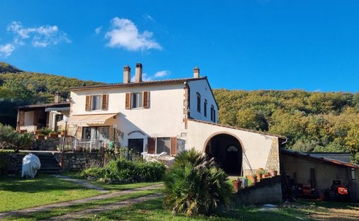 Casa di campagna a Parrana-Colognole, Collesalvetti, Toscana 1