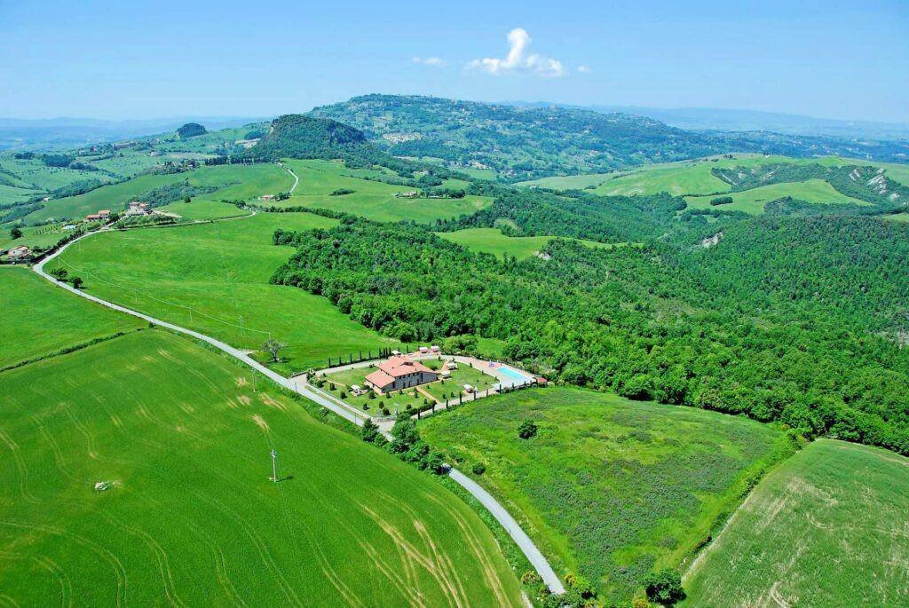 Estate in Volterra, Tuscany, Italy 4 - 13558540