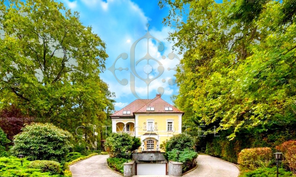 Villa, Manor House, Mansion For Sale, In Budapest, Budapest, Hungary