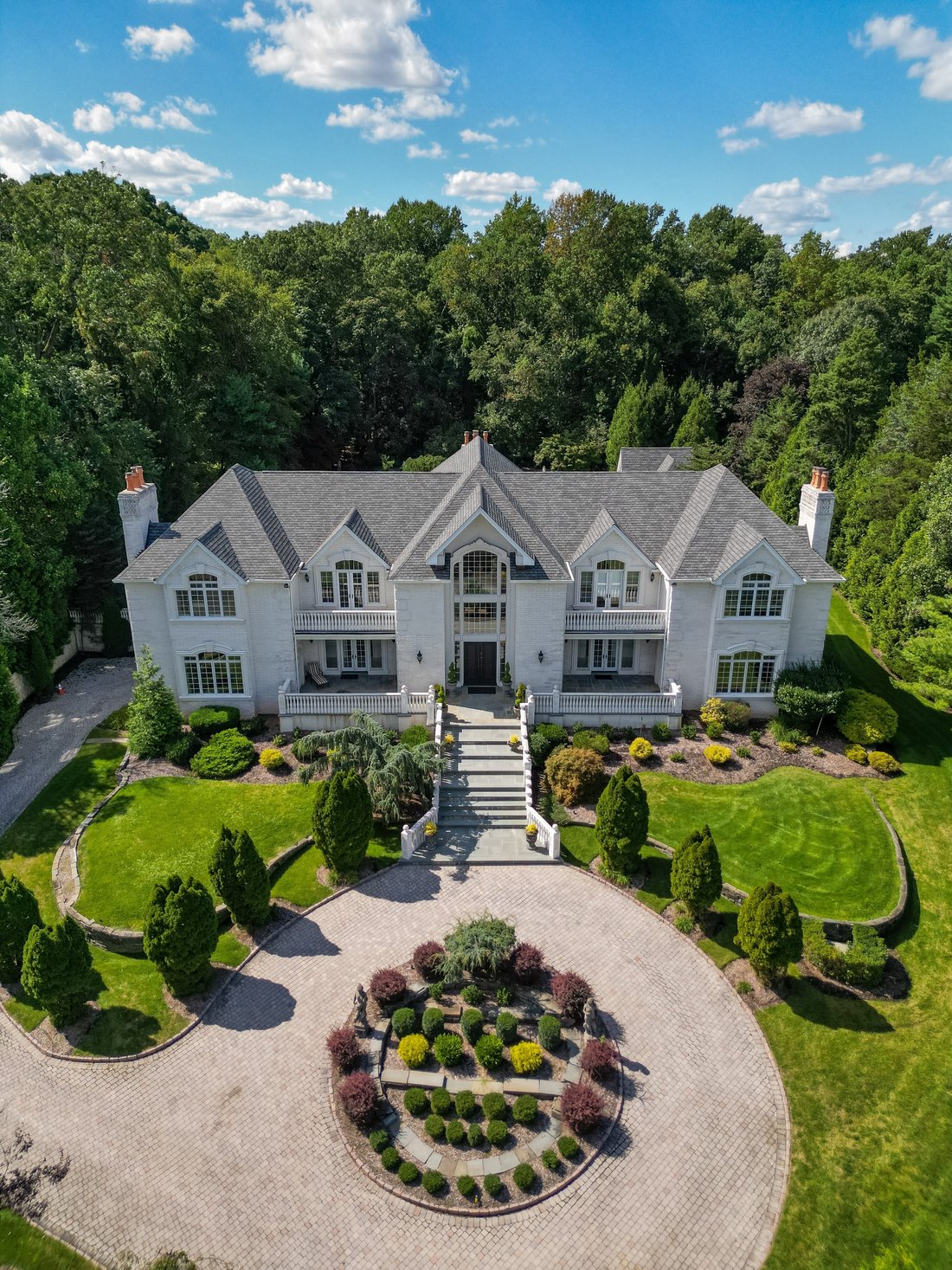 51 Chestnut Ridge Road, Saddle In Saddle River, New Jersey, United