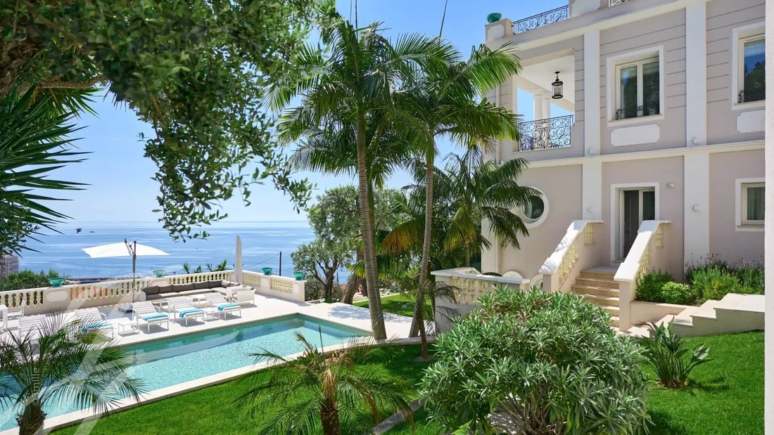 Villa in Saint-Jean-Cap-Ferrat, Provence-Alpes-Côte d'Azur, France 1 - 11659356