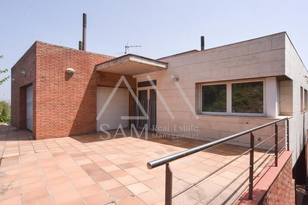 House in Sant Cugat del Valles, Catalonia, Spain 2 - 13561161