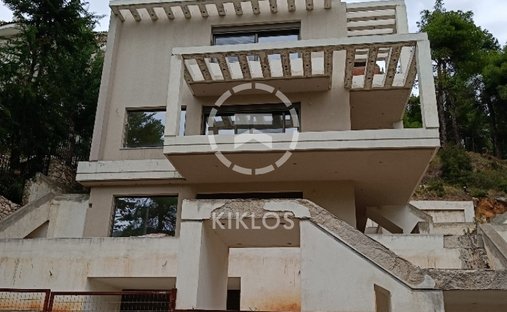 Maison en Dionysos, Attique, Grèce 1