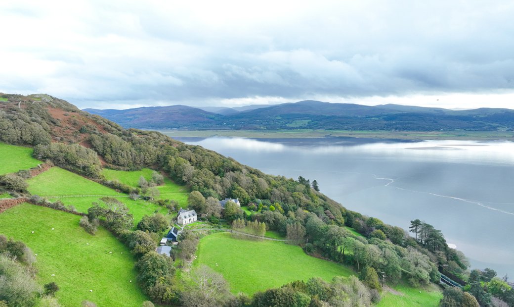 5 Bedroom Detached House For Sale In In Aberdovey, Wales, United