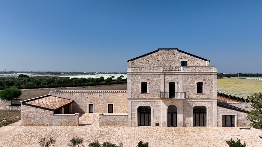 Corps de ferme à Casamassima, Pouilles, Italie 2 - 13559062