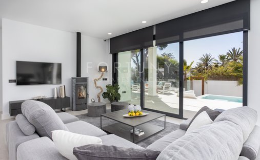 Villa in Elviria-Cabopino, Marbella, Spanien 1