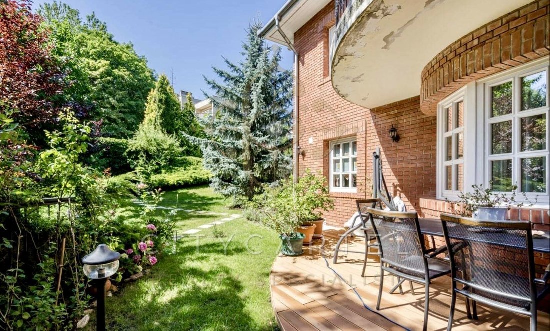 Villa in Budapest, Hungary 5 - 13563133