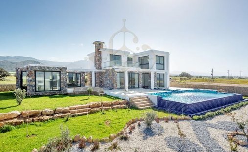 Villa in Mari, Larnaca, Cyprus 1