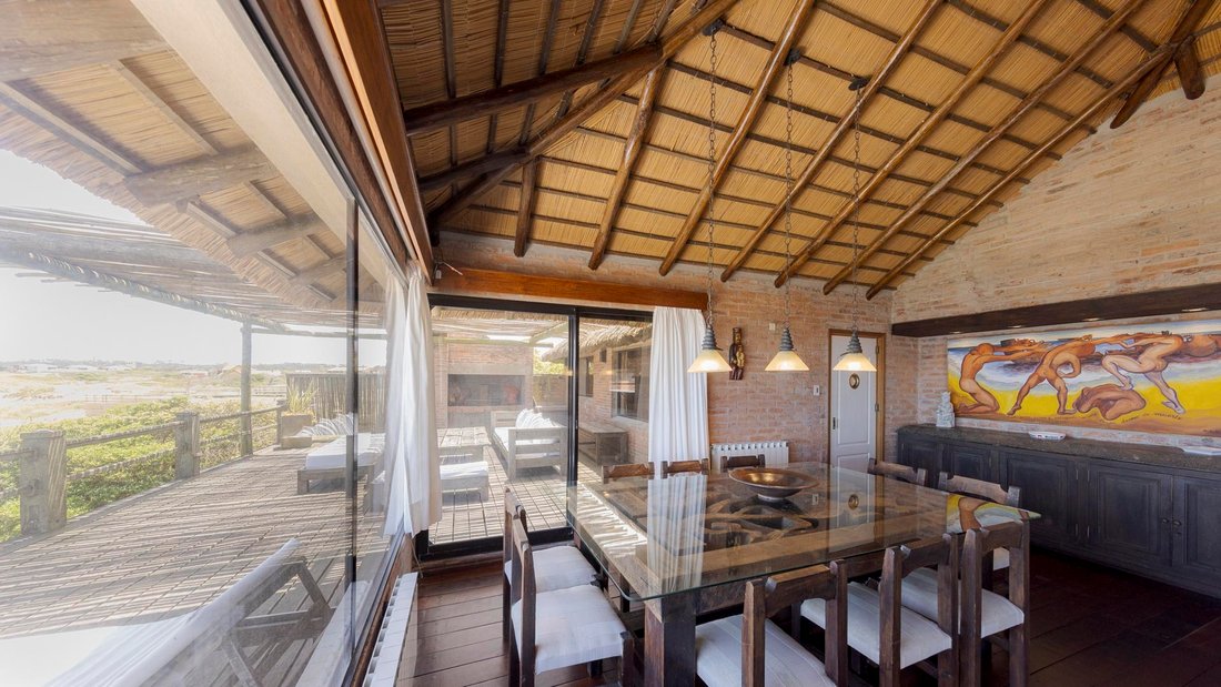 Luxurious And Serene Beachfront Haven In La Paloma, Rocha Department