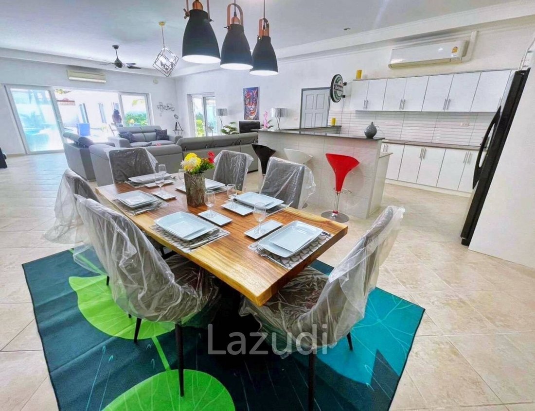 Villa in Pattaya City, Chon Buri, Thailand 4 - 12714901